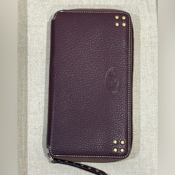 Celine Handbags - Celine Vintage Grainy Leather Continental Wallet